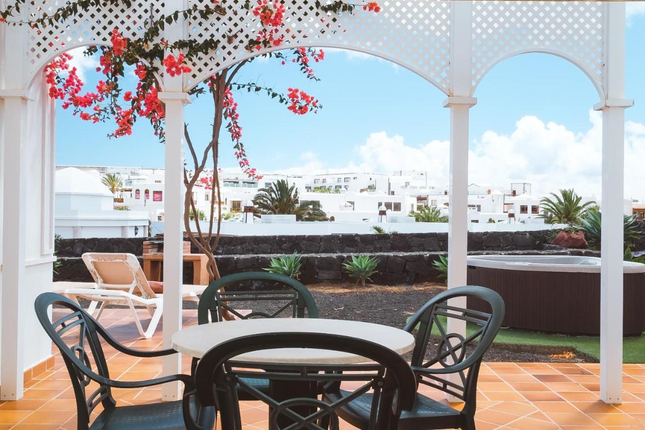 Apartamentos Livvo Coloradamar Playa Blanca  Exterior foto